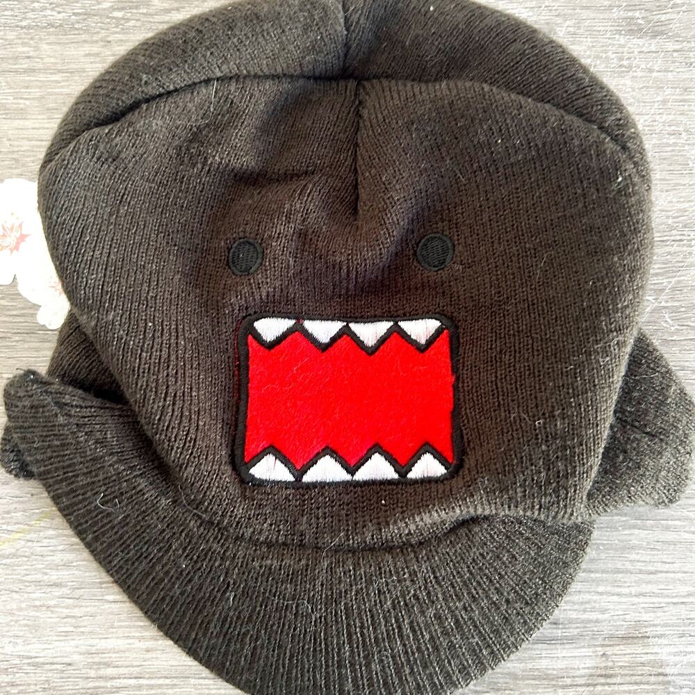 2011 Domo Kun Face Brown Brimmed Beanie Cap Kids / Women EUC
